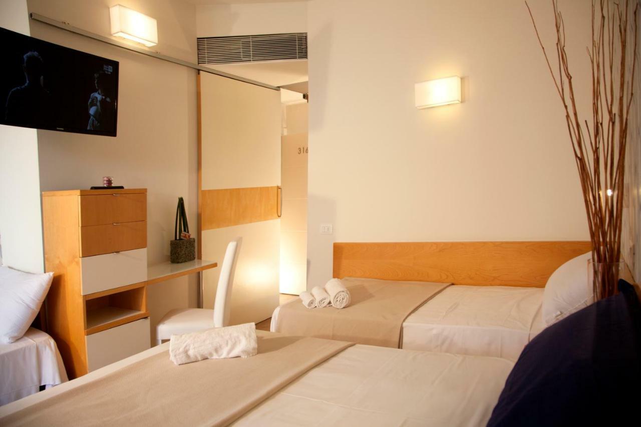 Hotel Montecarlo - Vista Mare Con Piscina & Area Fitness Ριτσόνε Εξωτερικό φωτογραφία